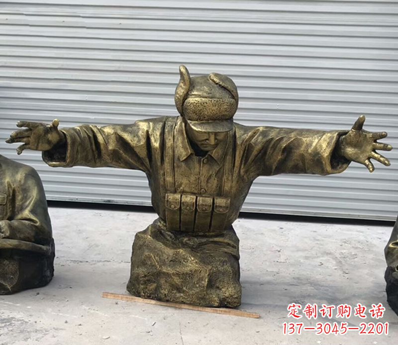潍坊黄继光铜雕是由中领雕塑定制的精致作品。中…