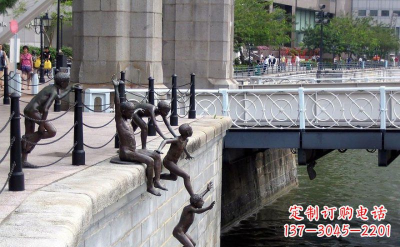 潍坊街边跳水的小孩小品铜雕