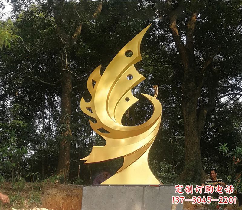 潍坊以古典风格演绎不锈钢凤凰雕塑