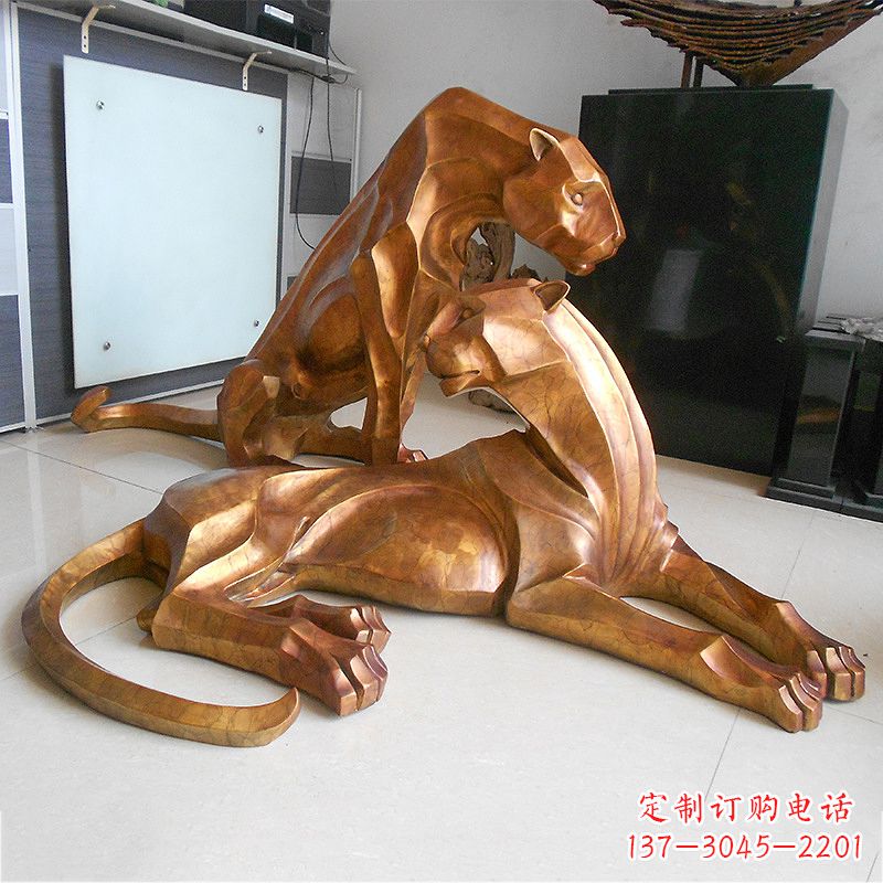 潍坊草坪广场商场十二生肖铜雕豹塑