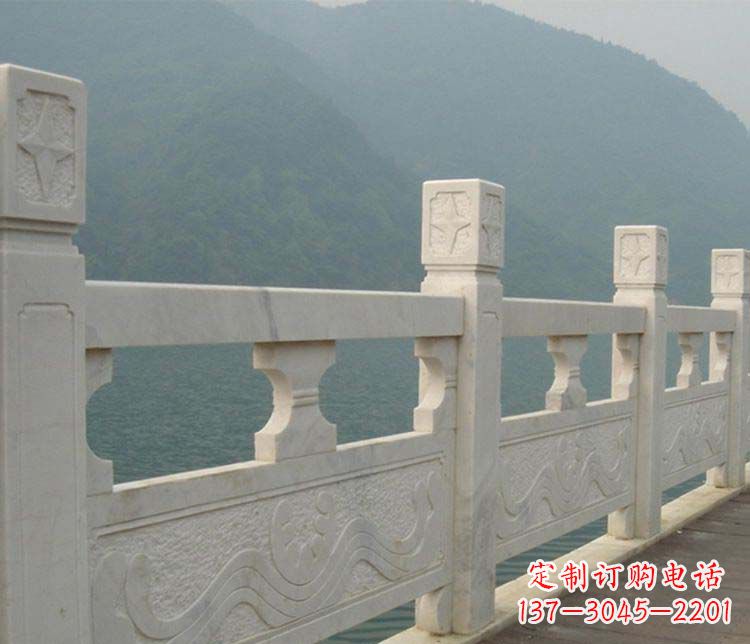 潍坊中领雕塑：景区大理石栏板石雕