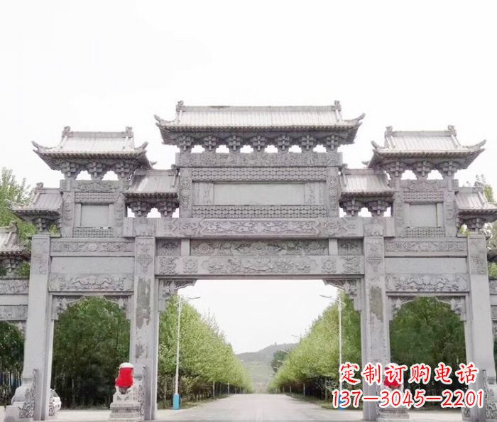潍坊三门石雕牌坊，独具特色的地标雕塑