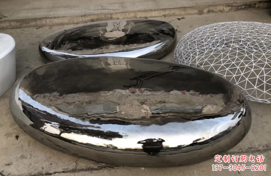 潍坊享受艺术的魅力,请选择中领雕塑的镜面不锈钢鹅卵石雕塑