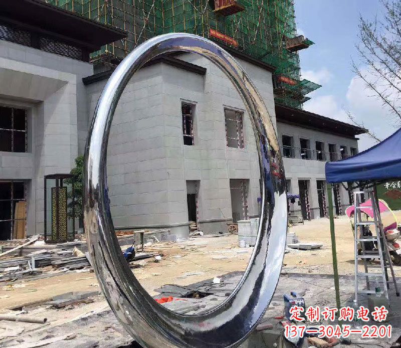 潍坊精致典雅的镜面不锈钢圆环雕塑
