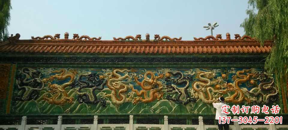 潍坊九龙壁景观石雕——造型精致,极致雕刻