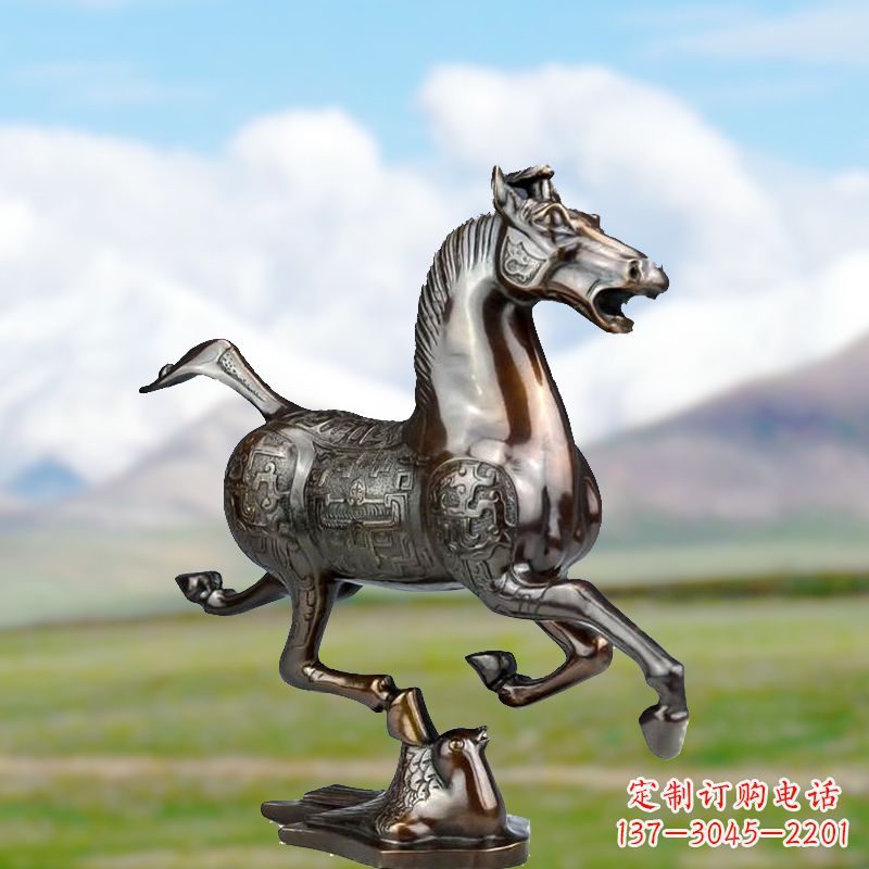 潍坊烤漆马踏飞燕雕塑