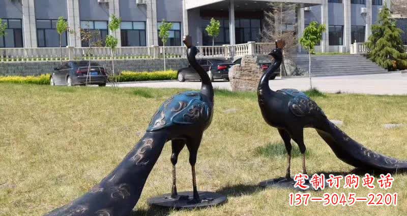 潍坊孔雀动物铜雕