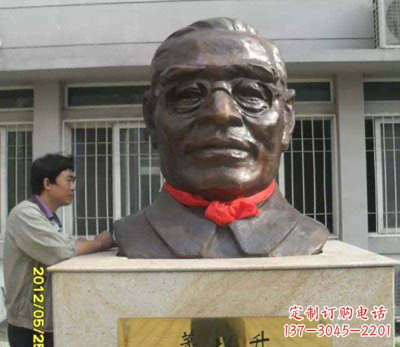 潍坊领雕塑：打造精致头像铜雕