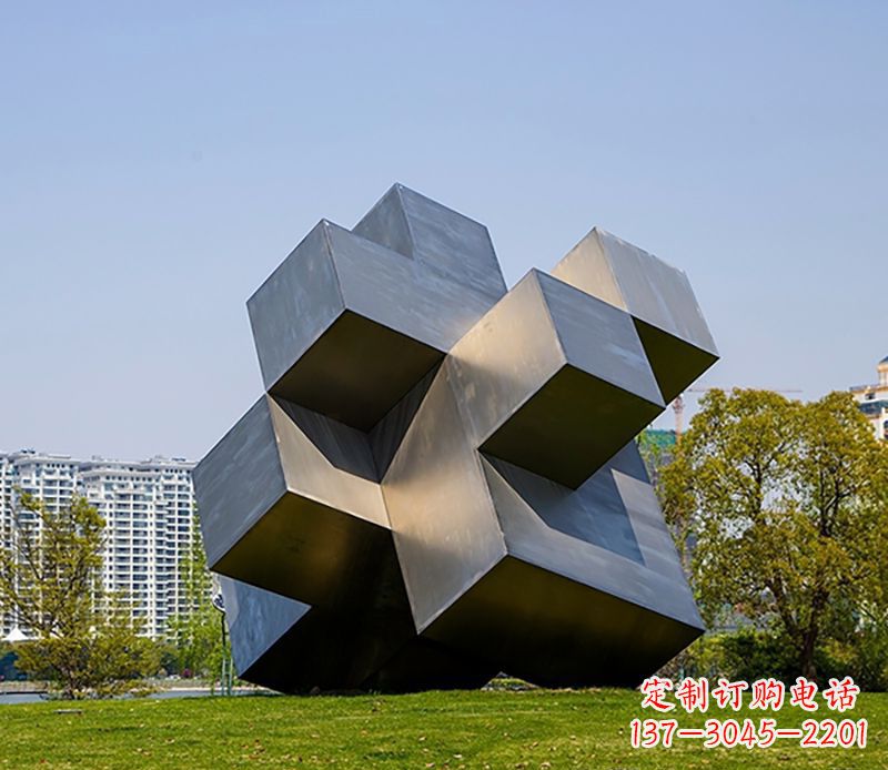 潍坊童年回忆,用魔方不锈钢雕塑激发梦想