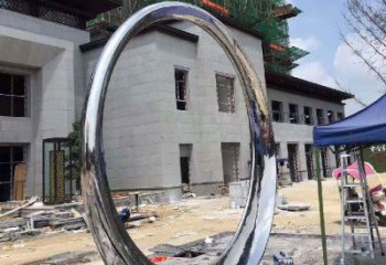 潍坊精致典雅的镜面不锈钢圆环雕塑