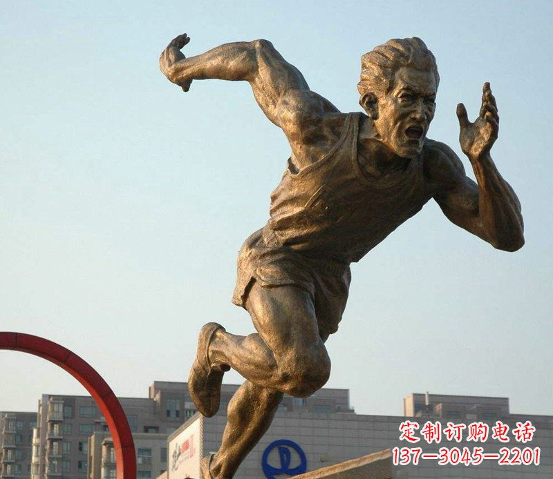 潍坊男人跑步运动人物铜雕