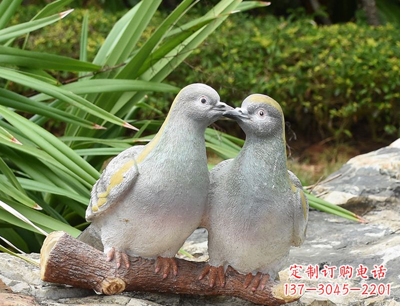 潍坊南京抗战胜利纪念馆和平鸽雕塑