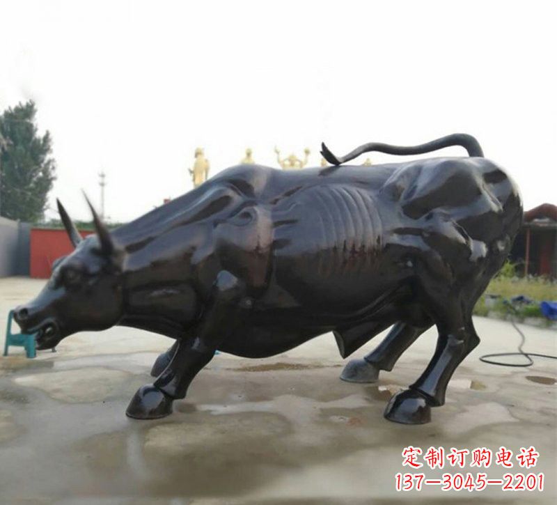 潍坊牛的铜雕像