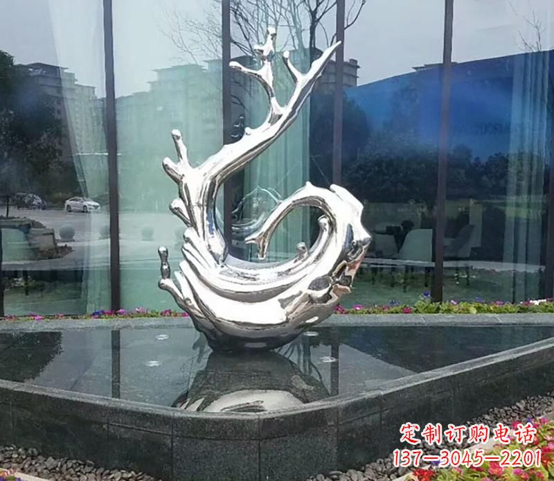 潍坊炫耀雕塑——不锈钢火苗抽象雕塑