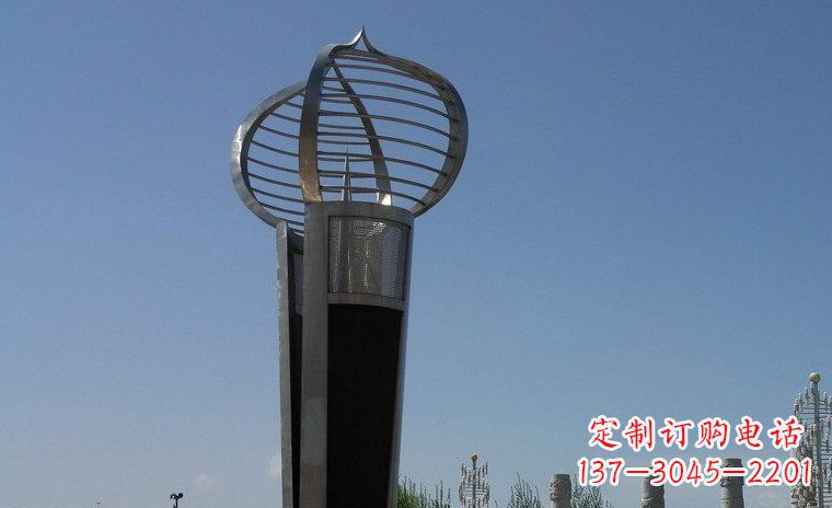 潍坊中领雕塑:不锈钢火炬形雕塑