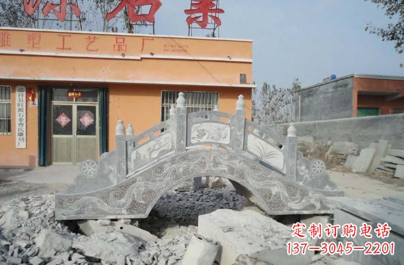 潍坊青石仿古拱桥雕塑,令领雕塑为您打造