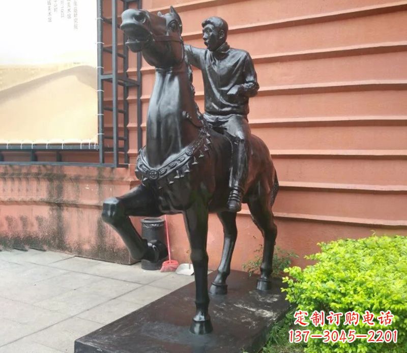 潍坊独一无二的骑马雕塑