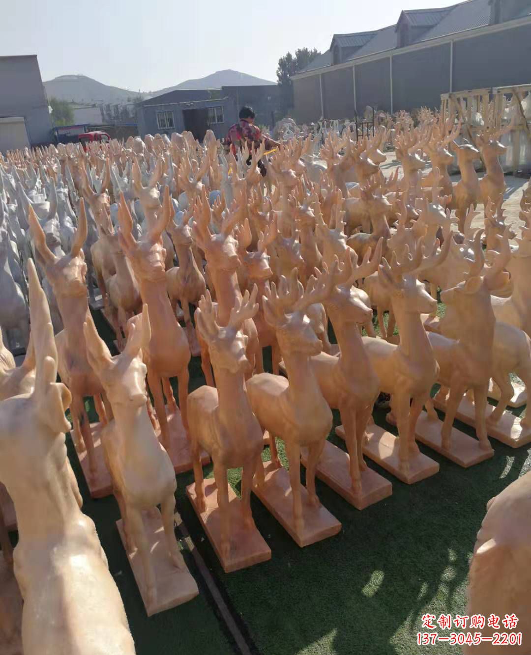 潍坊石雕动物晚霞红梅花鹿雕塑