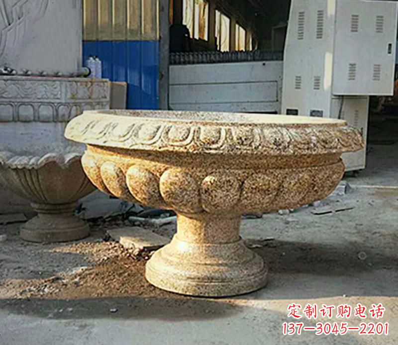 潍坊领雕塑的石雕花盆雕塑是由一流的雕塑艺术家…