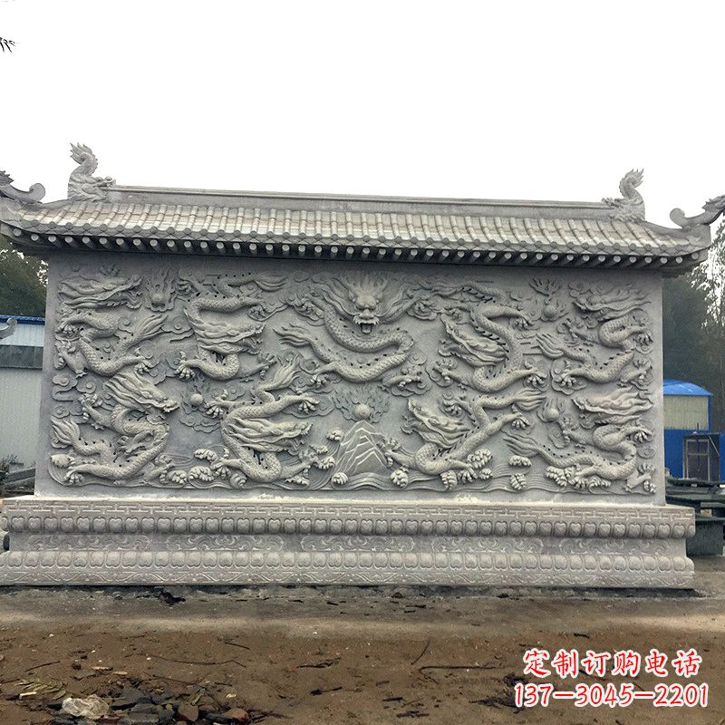 潍坊中领雕塑:精美九龙壁雕塑,添彩寺庙庭院