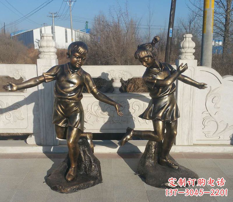 潍坊踢毽子的儿童铜雕