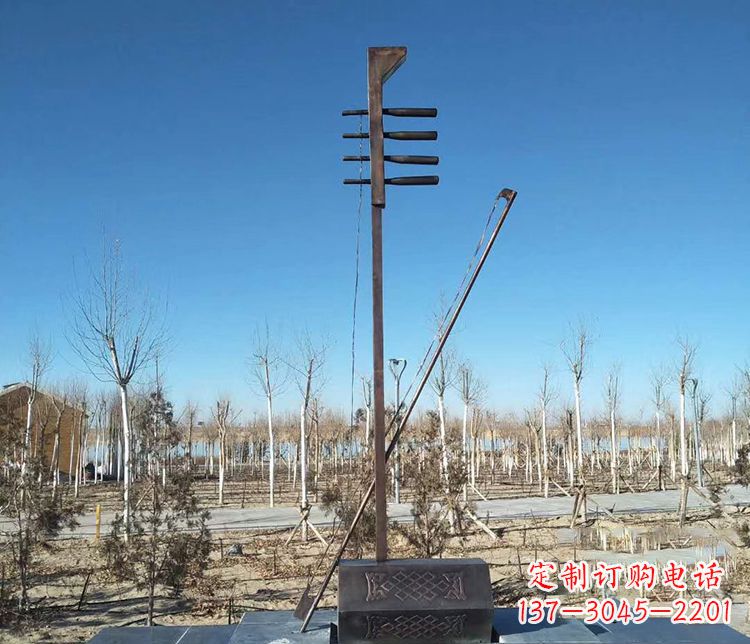 潍坊铜雕二胡景观雕塑