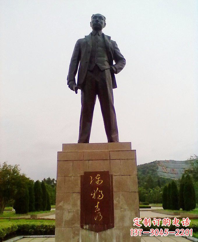 潍坊铜雕近代名人陈独秀