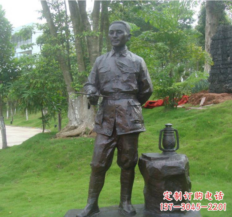 潍坊铜雕青年时期邓小平