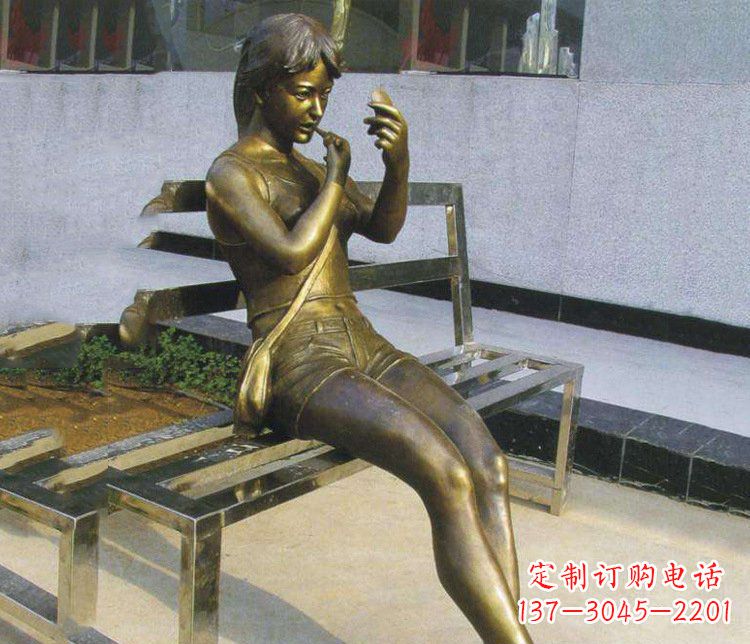 潍坊铜雕商业街化妆女孩人物雕塑