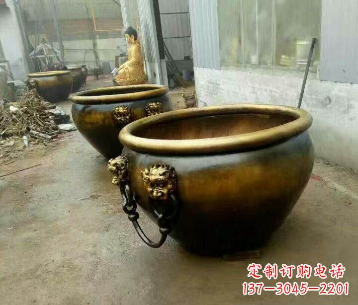 潍坊铜雕圆形荷花水缸雕塑 (2)