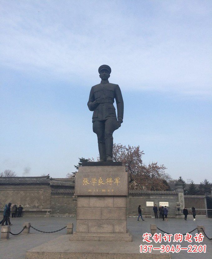 潍坊铜雕张学良近代名人雕塑