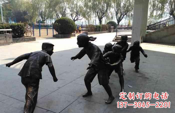 潍坊玩老鹰捉小鸡的儿童铜雕222