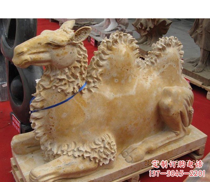 潍坊晚霞红动物骆驼石雕