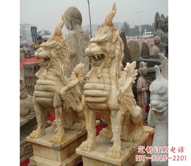 潍坊晚霞红独角兽雕塑