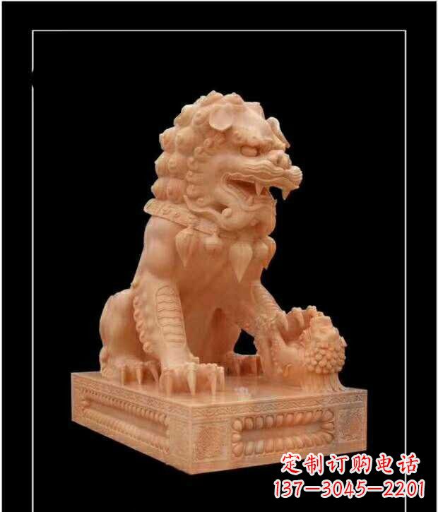 潍坊晚霞红故宫狮子雕塑