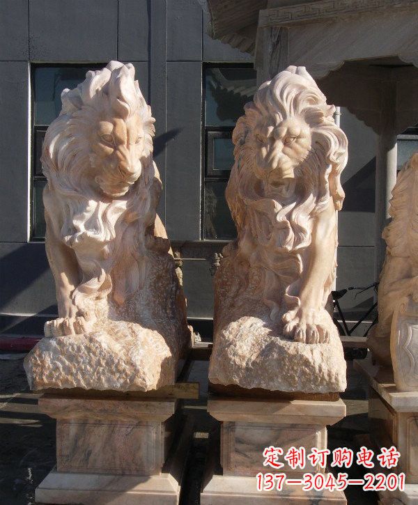 潍坊晚霞红欧式狮子石雕
