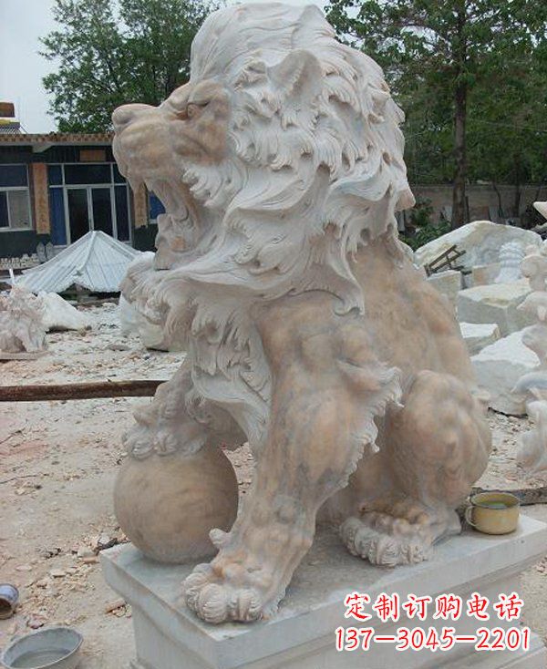 潍坊晚霞红寺庙门口西洋狮子石雕