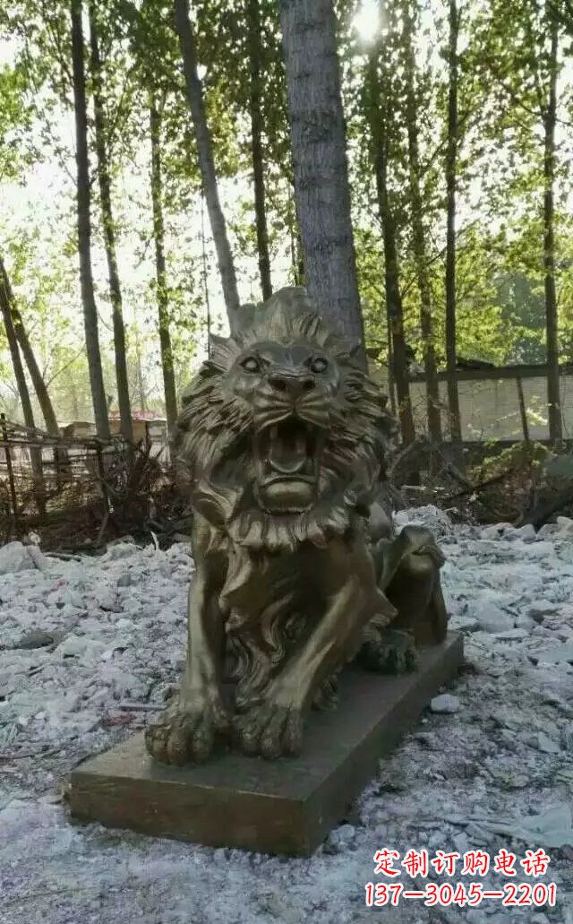 潍坊卧着的西洋狮子铜雕 (2)