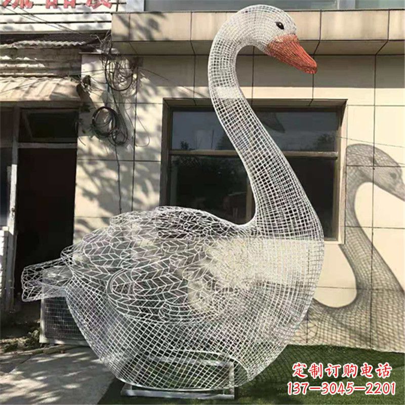 潍坊卧姿天鹅不锈钢草坪网格动物摆件
