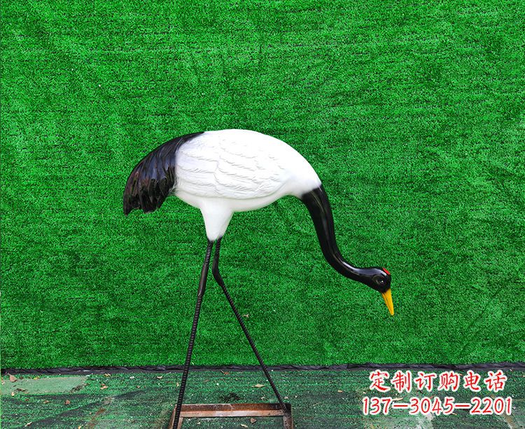 潍坊仙鹤头雕塑