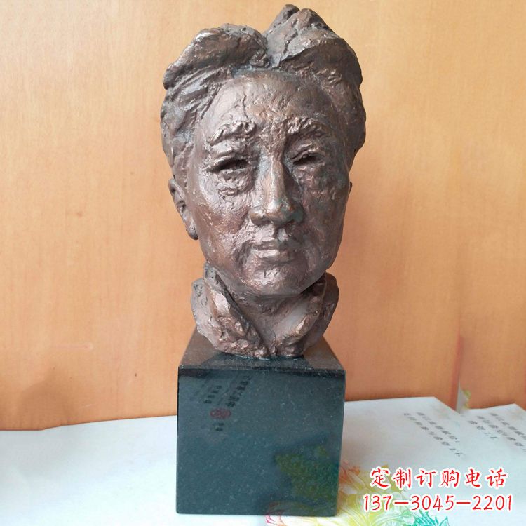 潍坊现代画家徐悲鸿先生头像雕塑