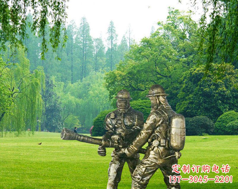 潍坊消防员灭火铜雕