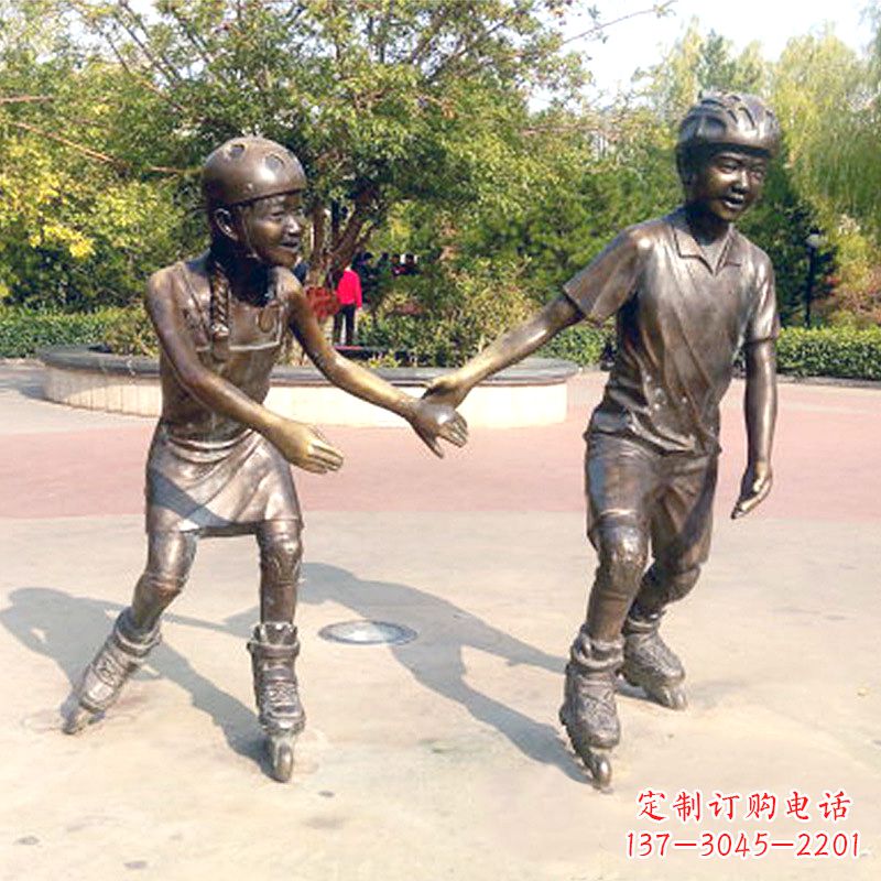 潍坊小孩滑旱冰广场运动人物铜雕
