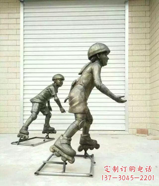 潍坊小孩玩轮滑公园人物铜雕