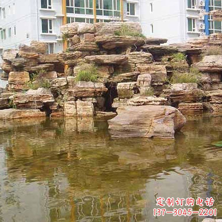 潍坊小区庭院假山鱼池
