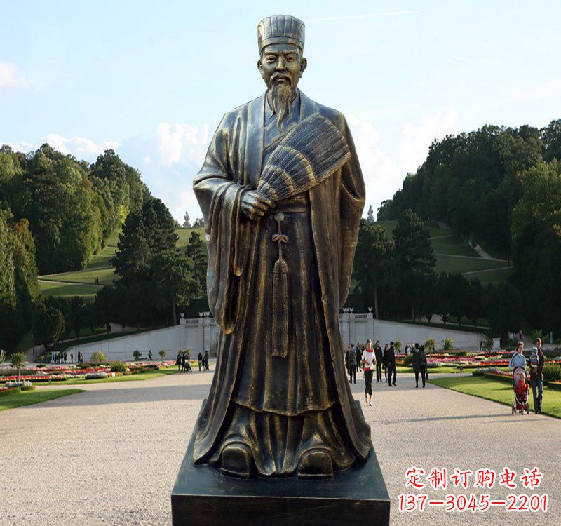 潍坊校园古代名人诸葛亮铜雕