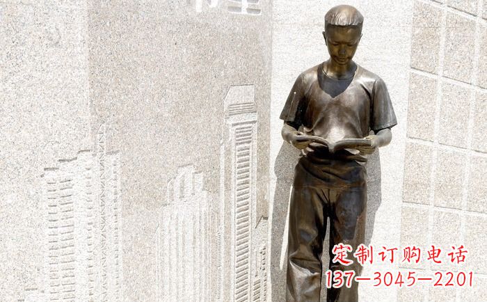 潍坊校园看书的学生人物铜雕