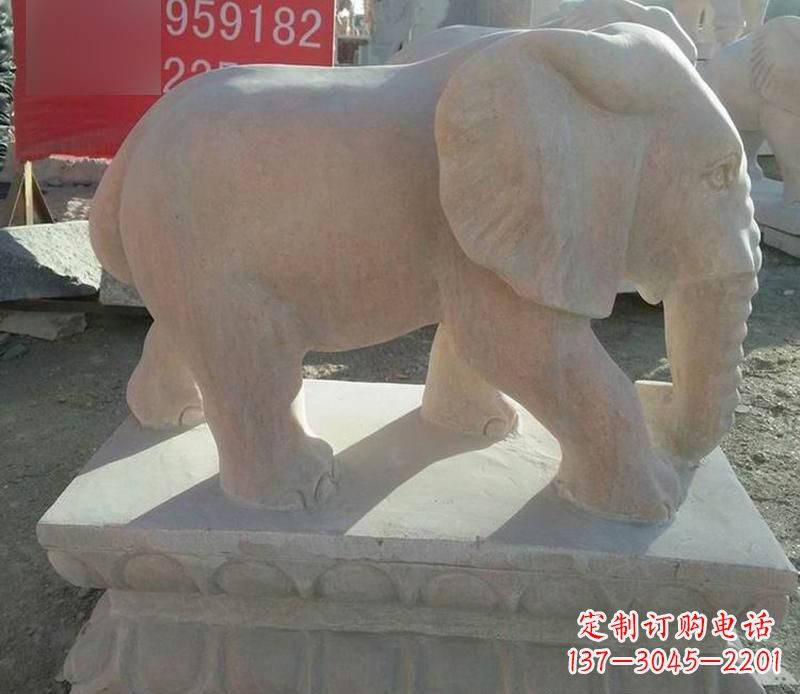 潍坊园林晚霞红大象雕塑