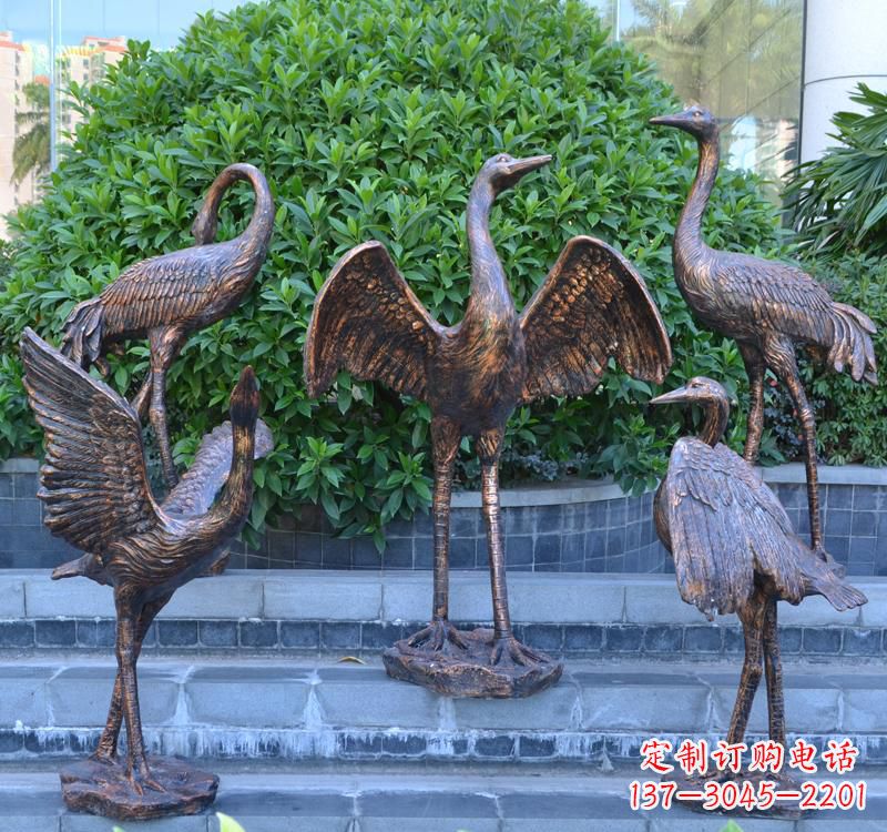 潍坊展翅仙鹤雕塑
