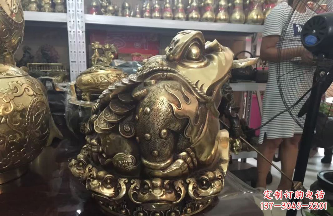 潍坊招财金蟾动物铜雕